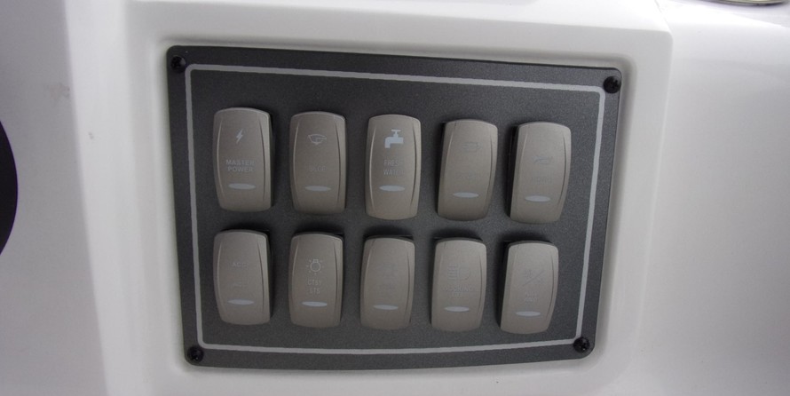 Hurricane fundeck 232