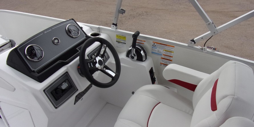 Hurricane fundeck 232