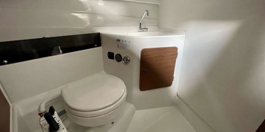 Beneteau Antares 8 OB