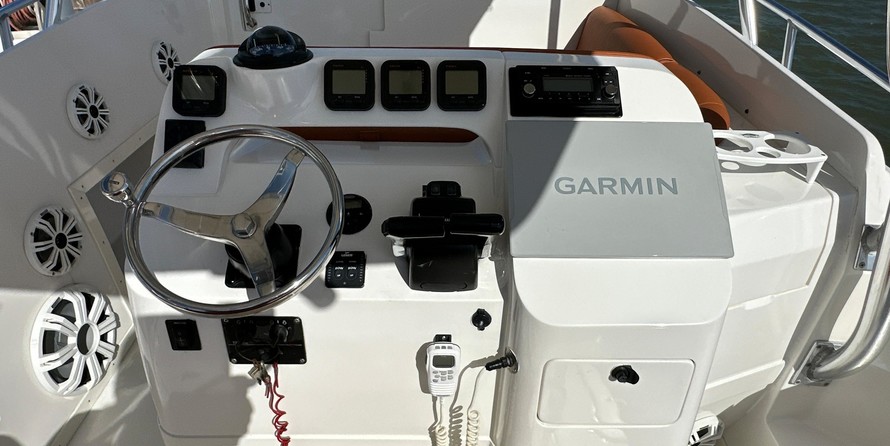 Intrepid 310 walkaround