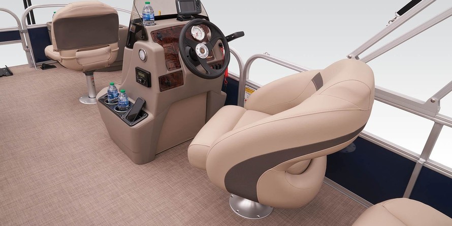 Sun Tracker Bass Buggy 18 DLX