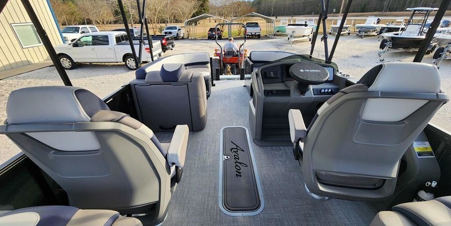 Avalon LSZ Quad Lounger 23 FT