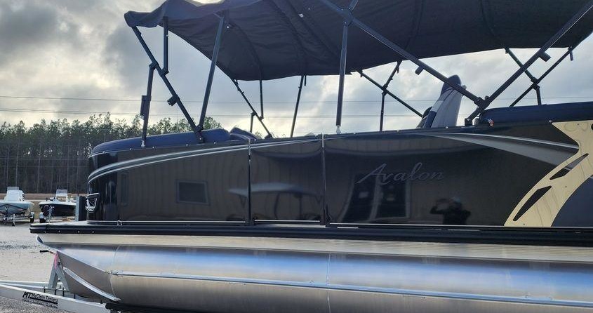 Avalon LSZ Quad Lounger 23 FT