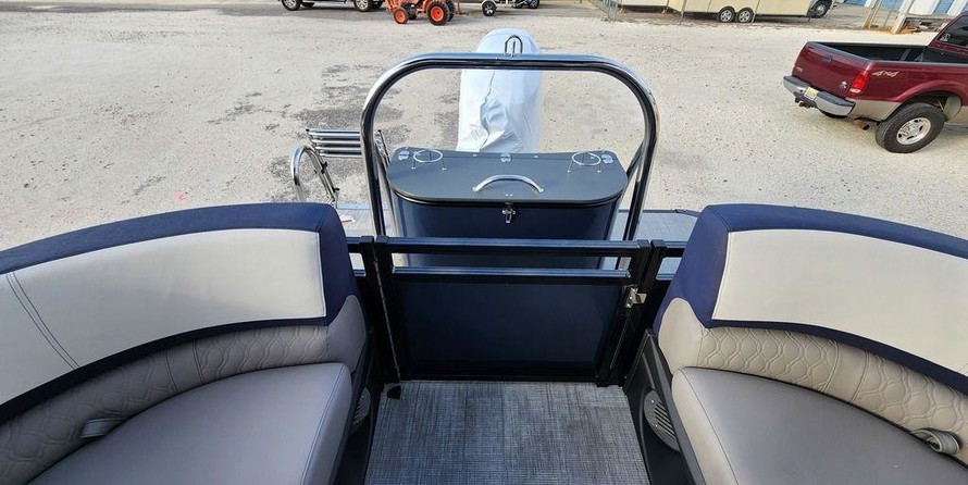 Avalon LSZ Quad Lounger 23 FT