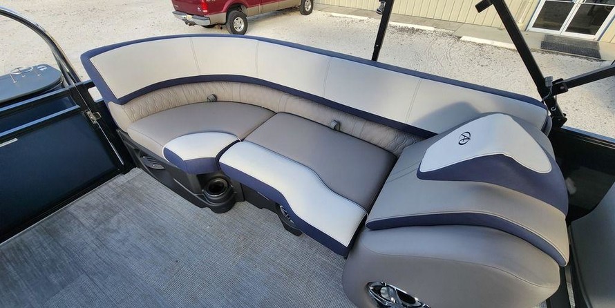 Avalon LSZ Quad Lounger 23 FT