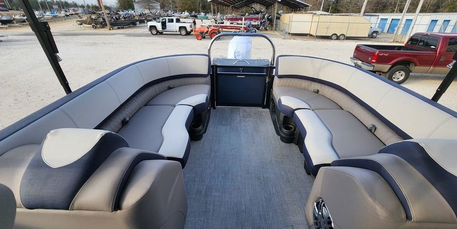 Avalon LSZ Quad Lounger 23 FT