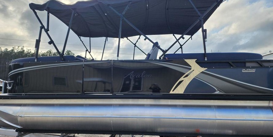 Avalon LSZ Quad Lounger 23 FT