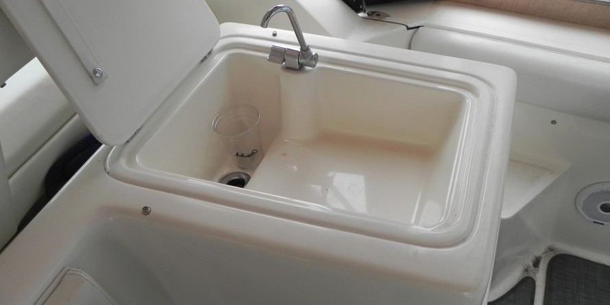 Tiara 3500 open hardtop