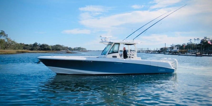 Boston Whaler 350 Outrage