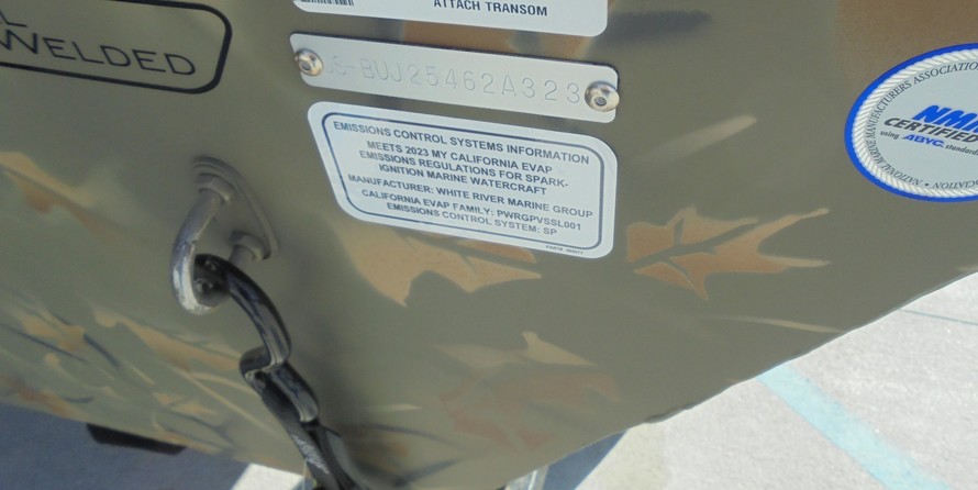 Tracker Grizzly 1754 SC