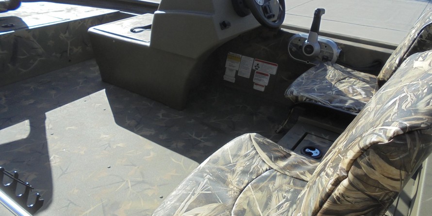 Tracker Grizzly 1754 SC