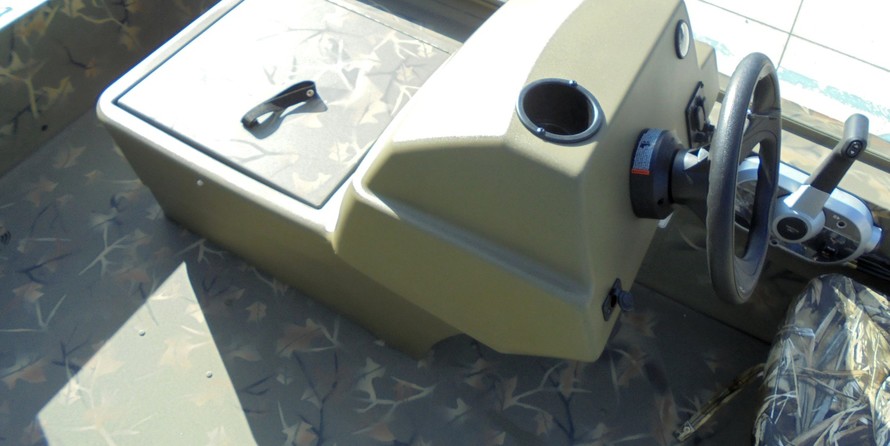 Tracker Grizzly 1754 SC