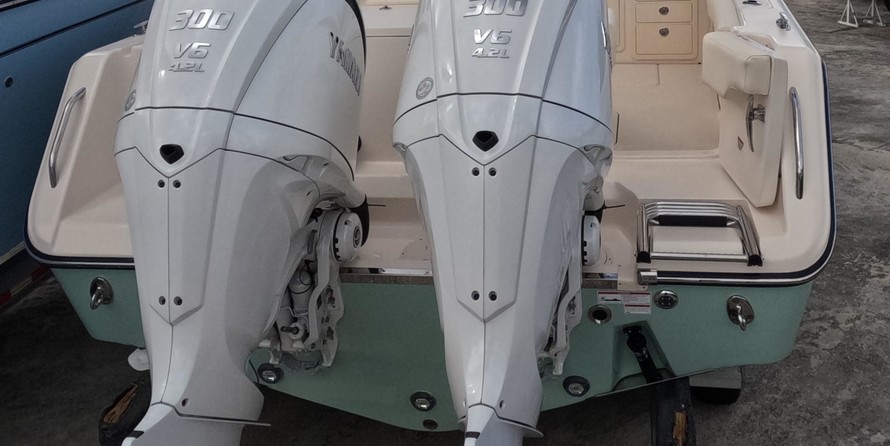 Grady-White Freedom 307