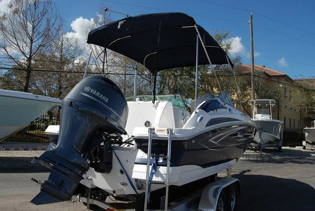 Hurricane 2200 sundeck