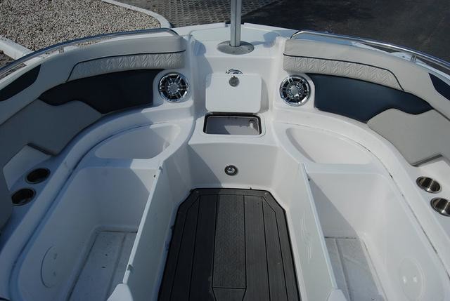 Hurricane 2200 sundeck