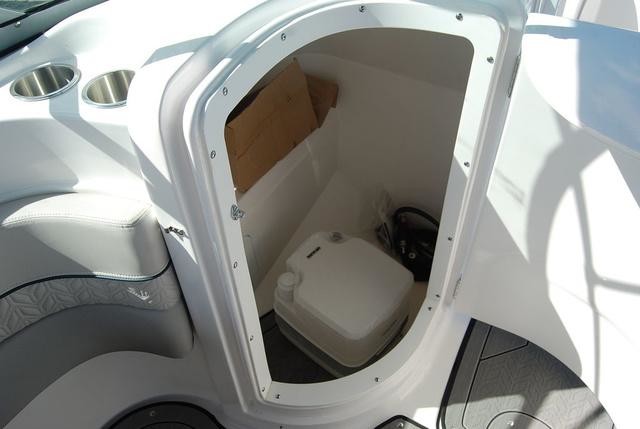 Hurricane 2200 sundeck