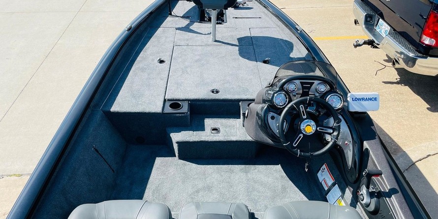 Tracker Pro Team 190 TX