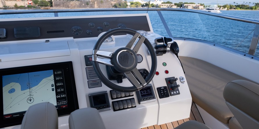 Fairline Squadron 65