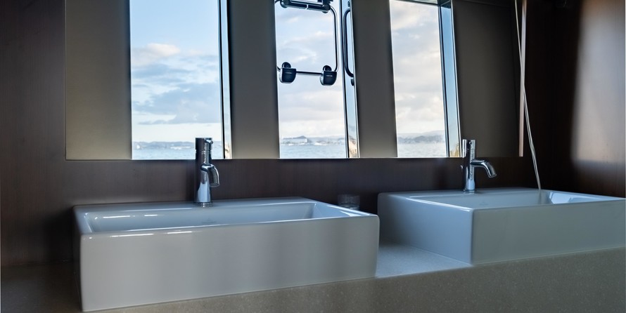 Fairline Squadron 65