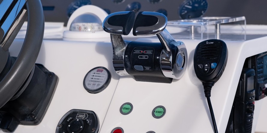 Fairline Squadron 65