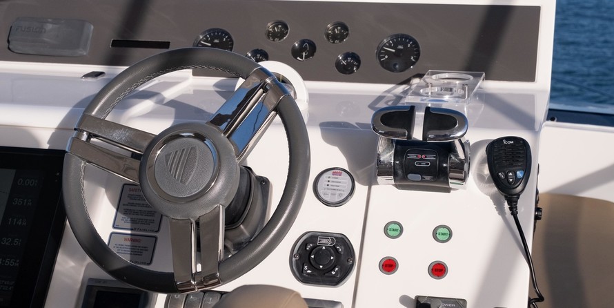 Fairline Squadron 65