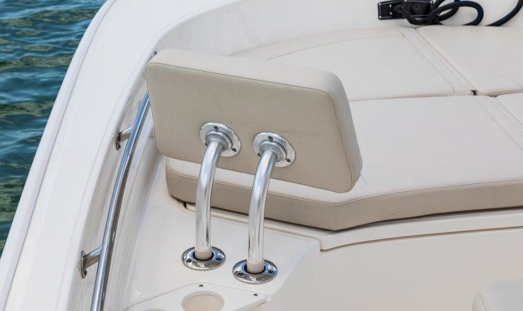 Boston Whaler 210 Montauk