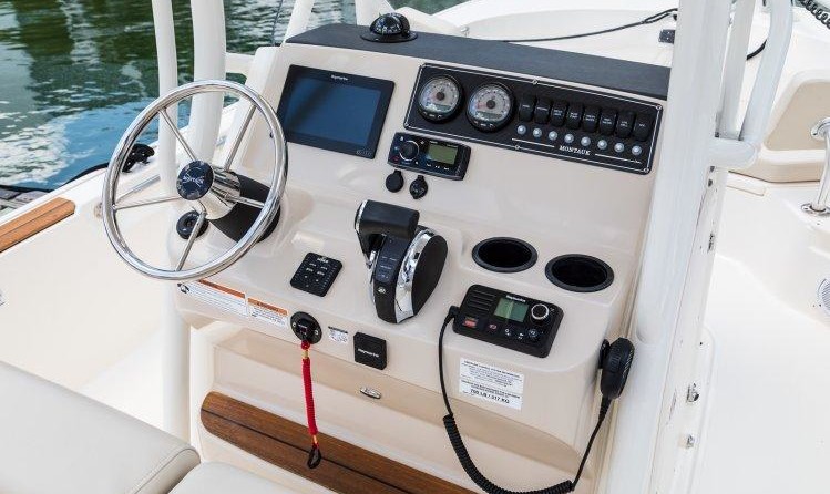 Boston Whaler 210 Montauk