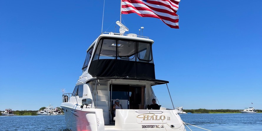 Sea ray 480 sedan bridge