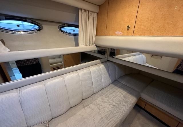 Sea ray 480 sedan bridge