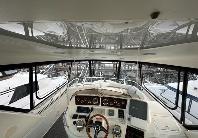 Sea ray 480 sedan bridge