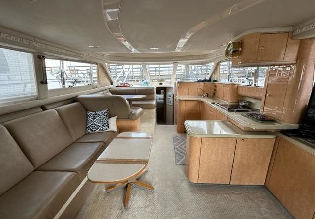 Sea ray 480 sedan bridge