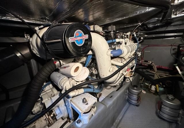 Sea ray 480 sedan bridge