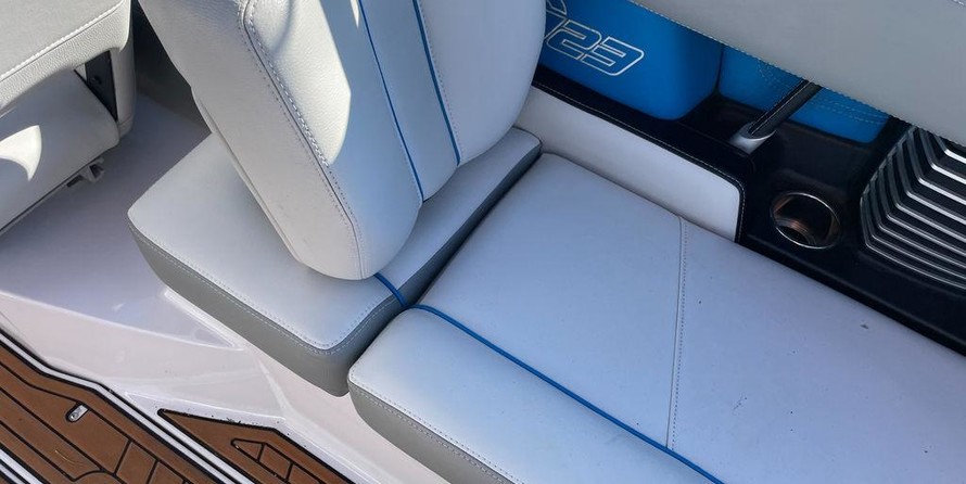 Super Air Nautique G23