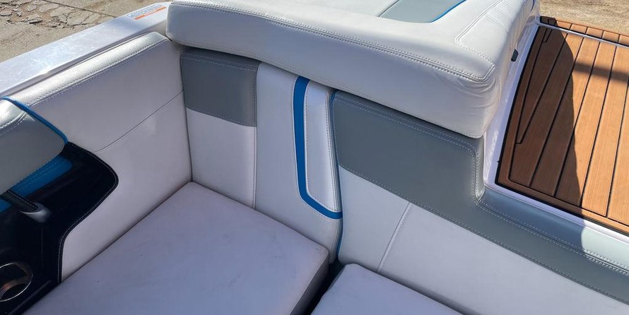 Super Air Nautique G23