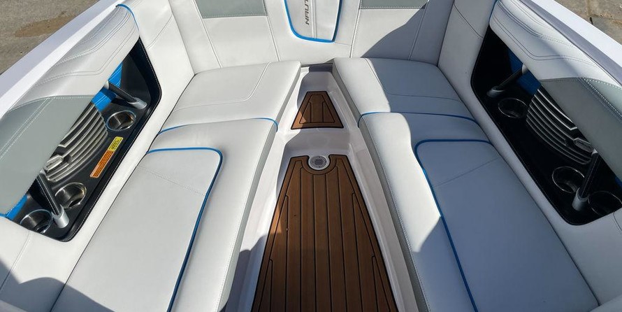 Super Air Nautique G23