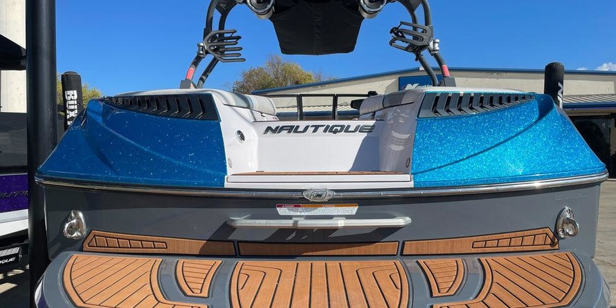 Super Air Nautique G23