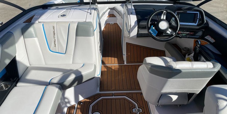 Super Air Nautique G23