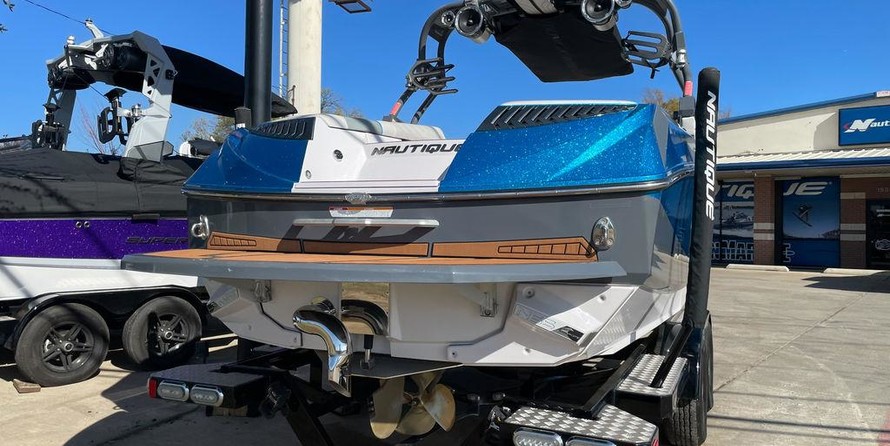 Super Air Nautique G23