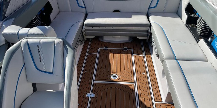 Super Air Nautique G23