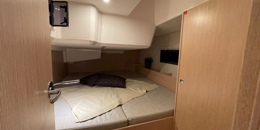 Bavaria C42