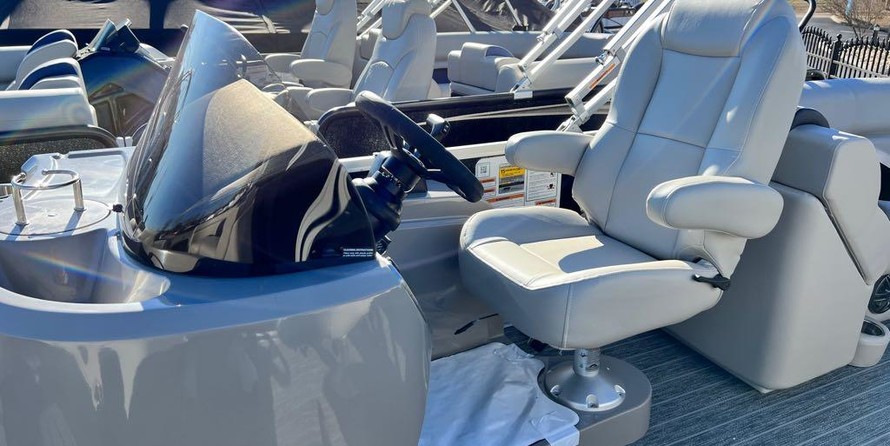Premier Pontoons Sunspree RF