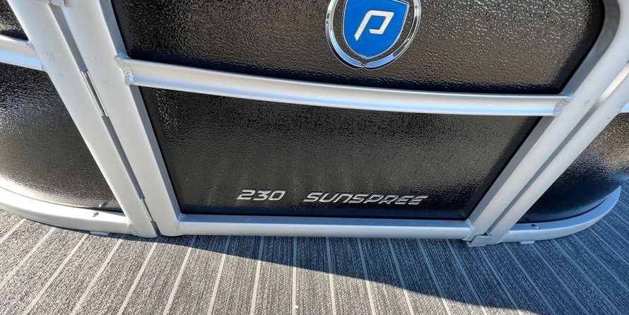 Premier Pontoons Sunspree RF
