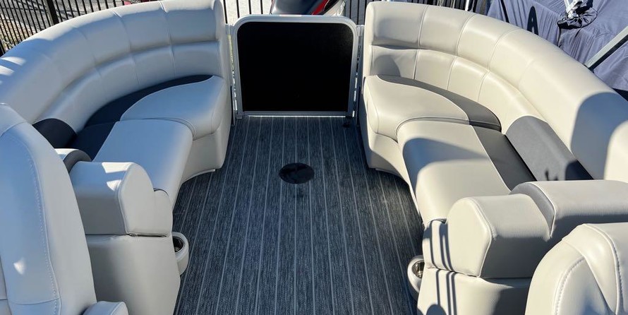 Premier Pontoons Sunspree RF