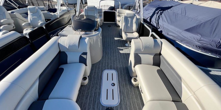 Premier Pontoons Sunspree RF
