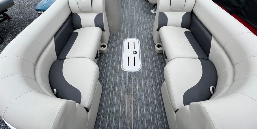 Premier Pontoons Sunspree RF