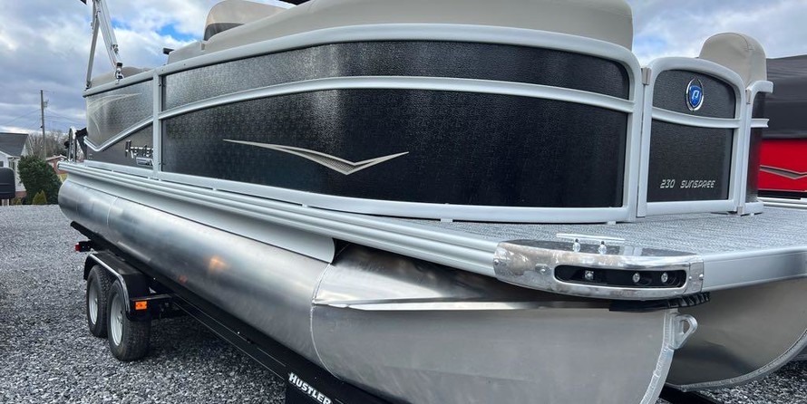 Premier Pontoons Sunspree RF