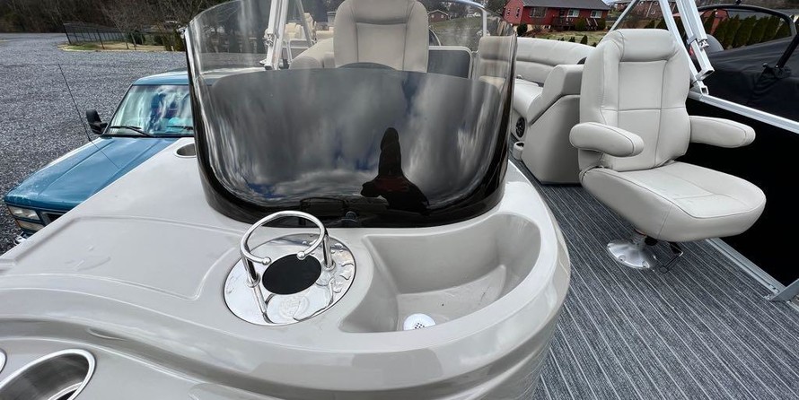 Premier Pontoons Sunspree RF