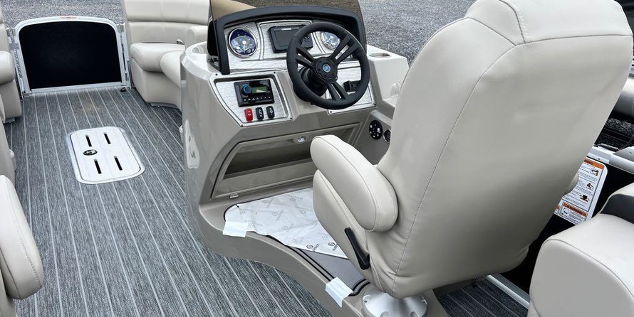 Premier Pontoons Sunspree RF