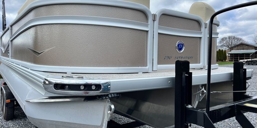 Premier Pontoons SunSation RF