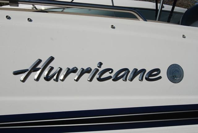 Hurricane 201 sundeck sport